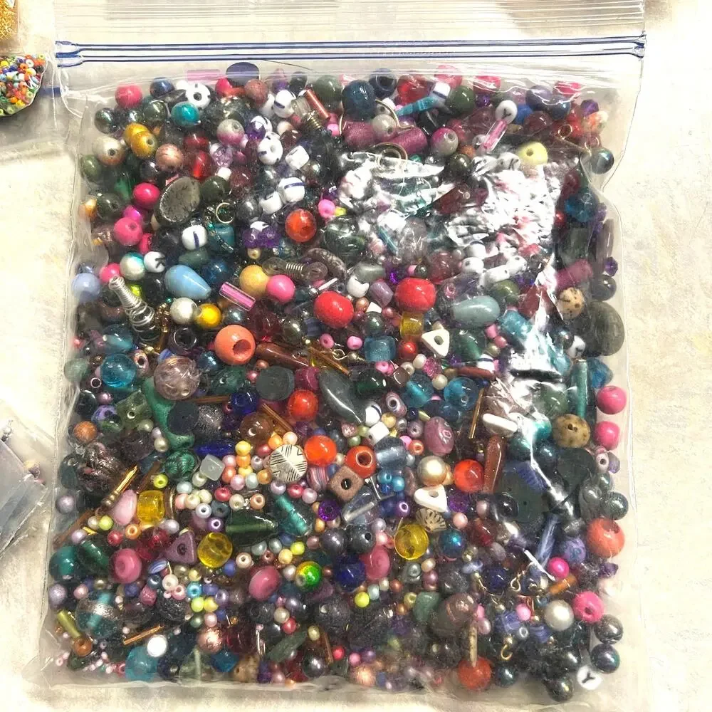Beads‎ for Crafting or Jewelry Making Assorted Styles and Sizes Loose